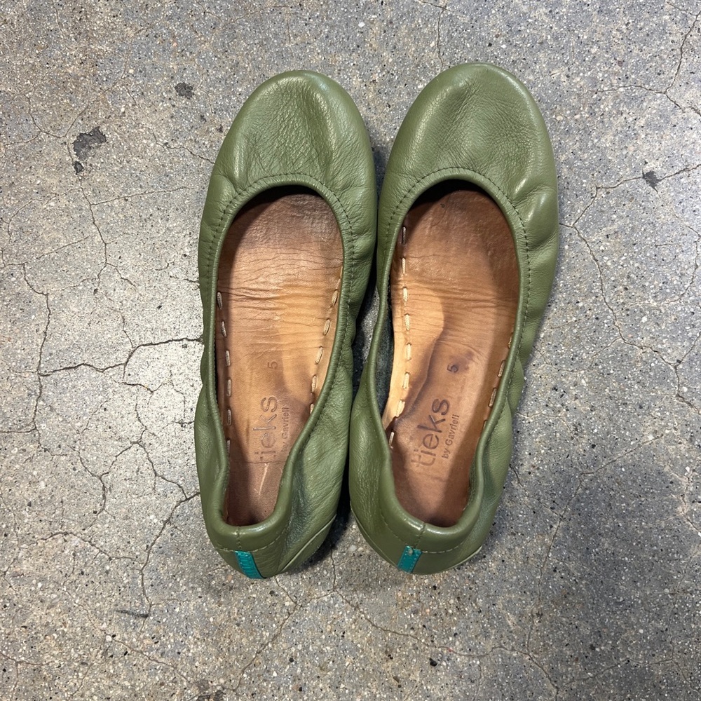 Tieks Olive Green Leather Ballet Flats